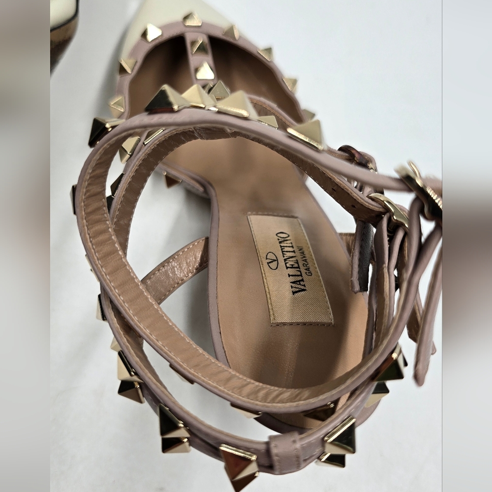Valentino Rockstud Pumps - 38 - Picture 10 of 16